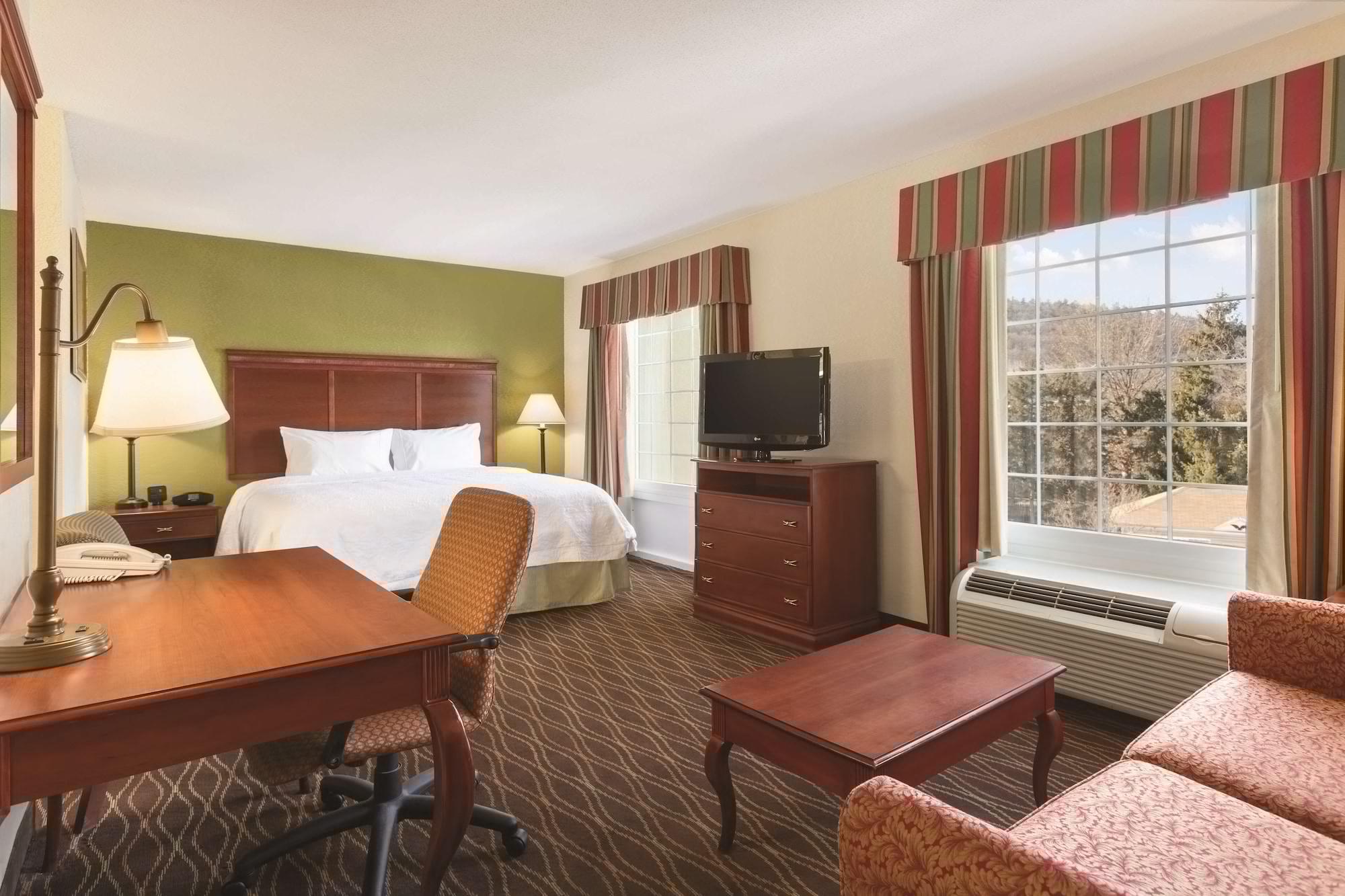 Hampton Inn & Suites Гринфилд Экстерьер фото